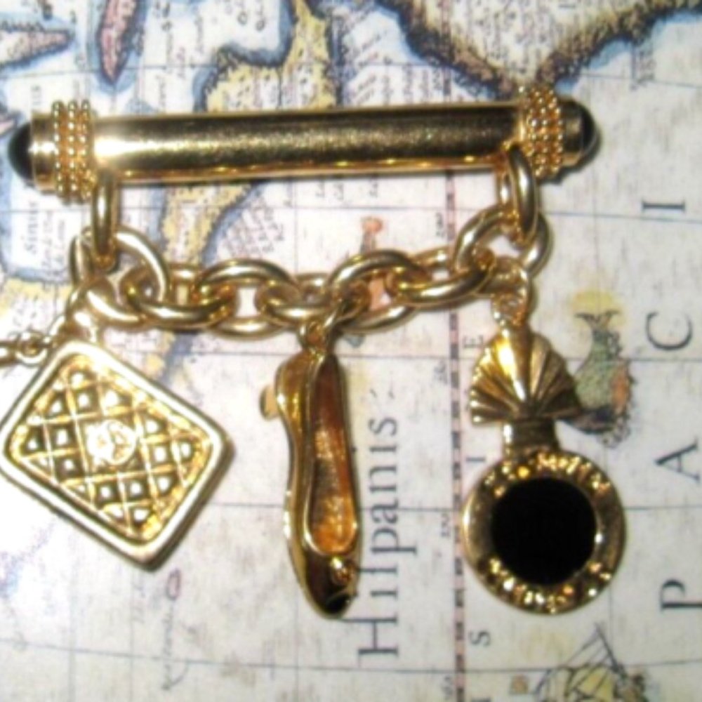 ❤️Rare St JOHN Couture Gold Tone Fashion Dangle Enamel Charm Brooch Pin w/Logo